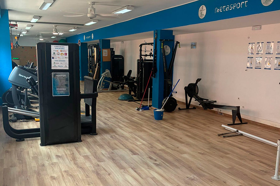 Instalación Tarima Gimnasio Albacete